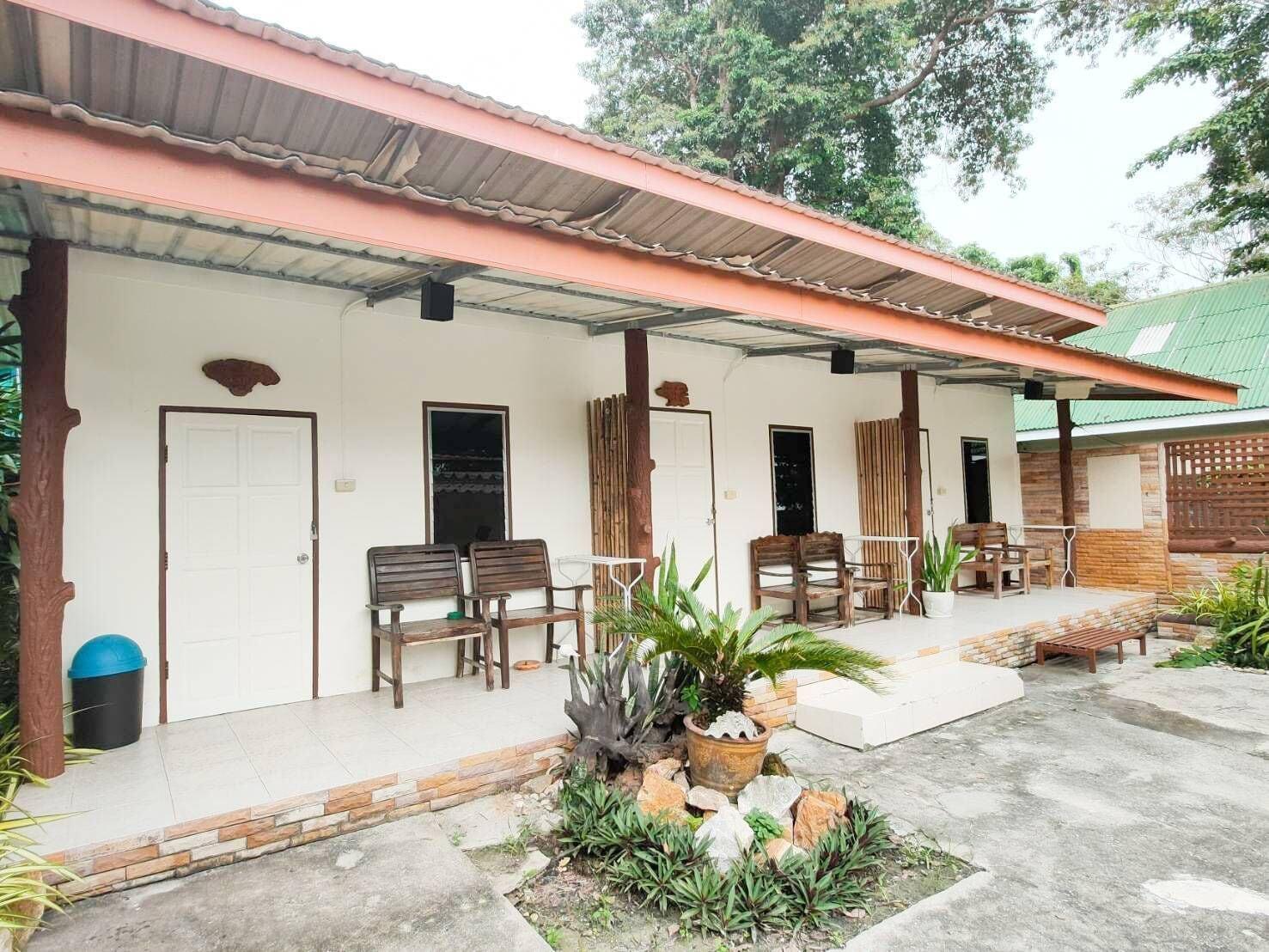 Samet Bellhouse Hotel Koh Samet Exterior photo