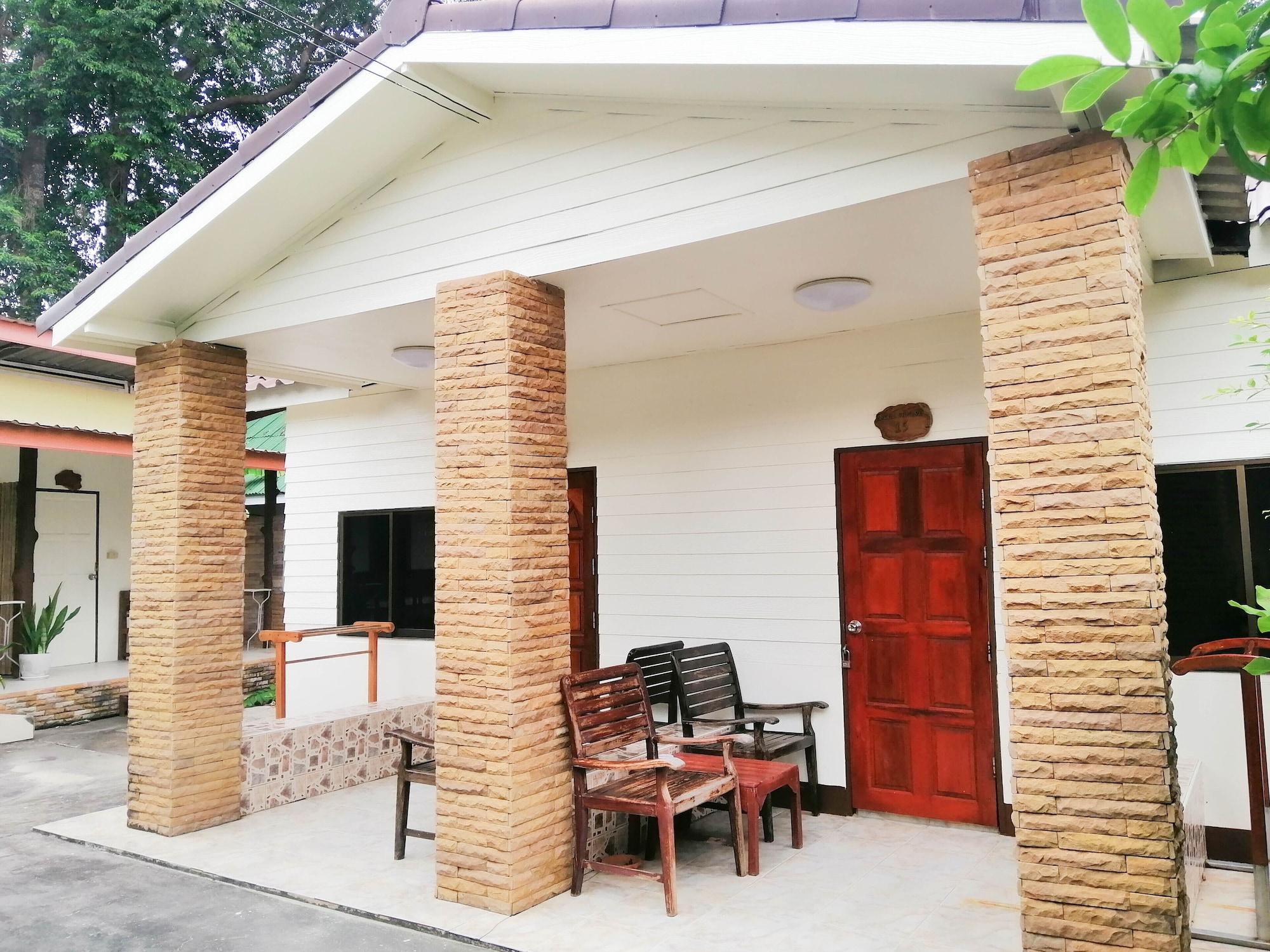 Samet Bellhouse Hotel Koh Samet Exterior photo