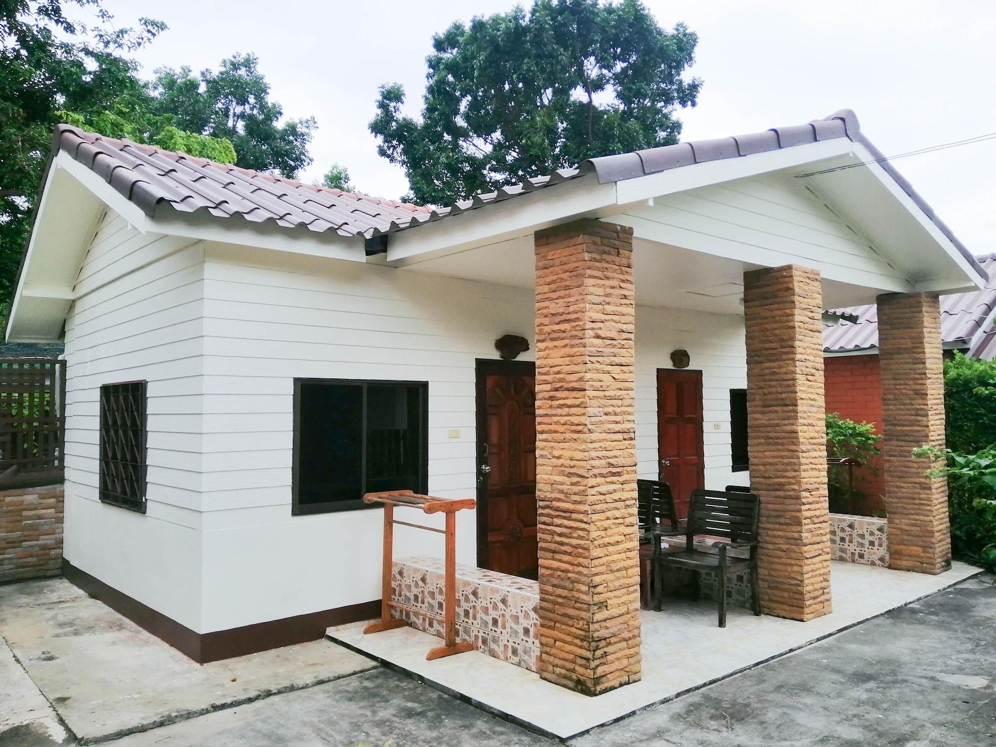 Samet Bellhouse Hotel Koh Samet Exterior photo